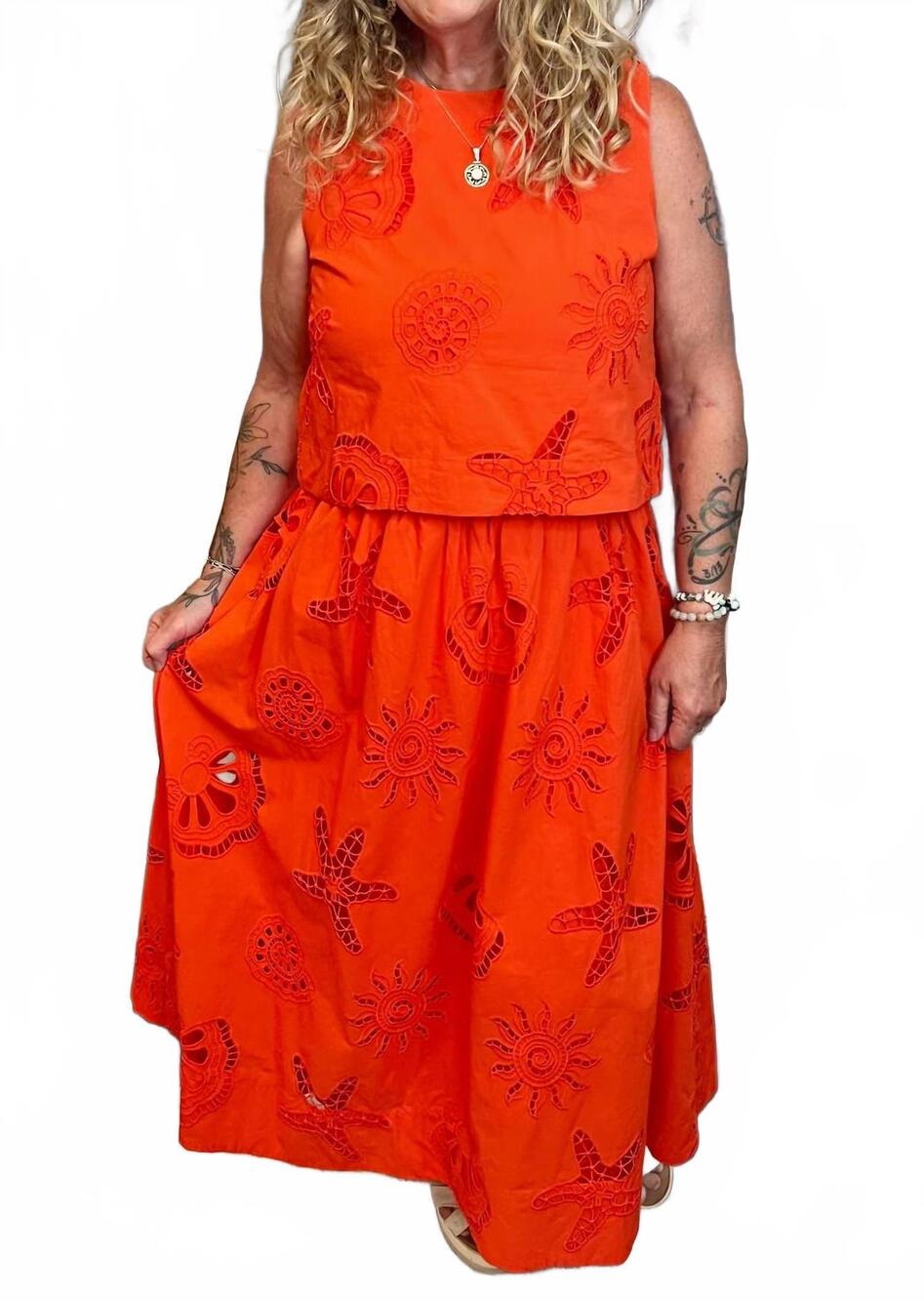 NEW SKIES ARE BLUE coast midi skirt in coral